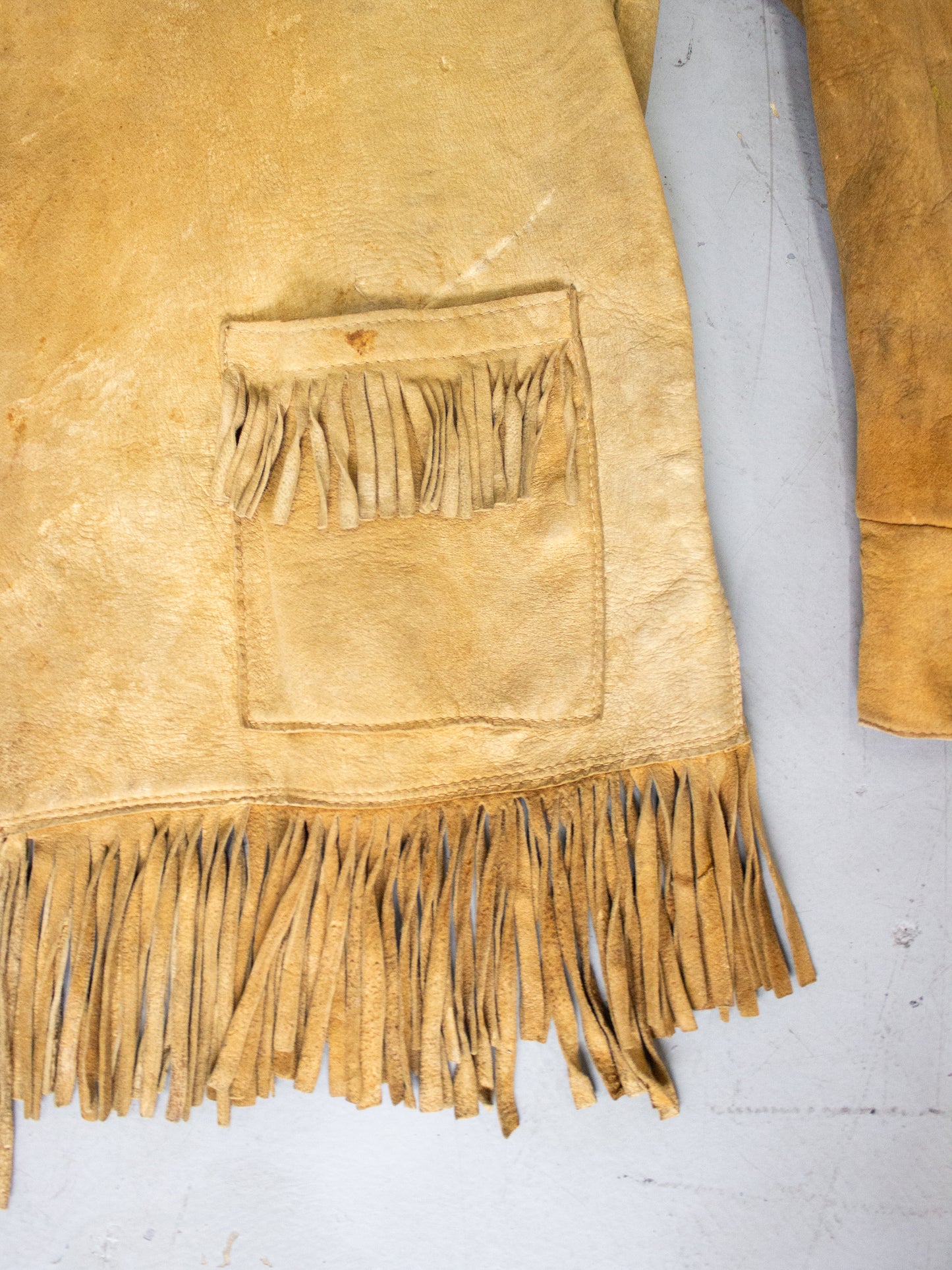 1950's Tan Buckskin Suede Fringed Native Canadian Jacket with Hand Beaded Flowers Acme Zipper (Women's Medium)