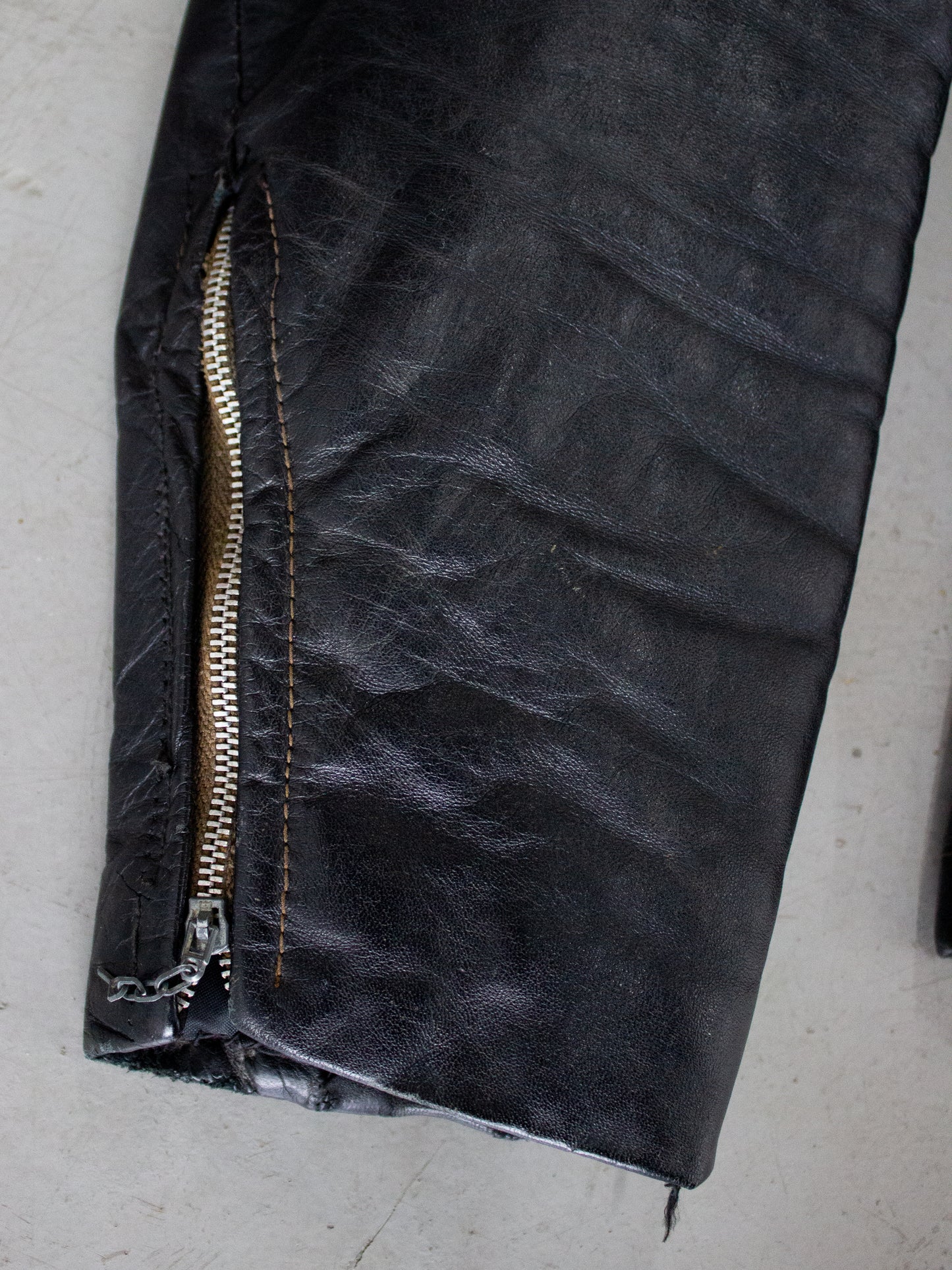 1960's Black Leather Jacket (Medium-Large)