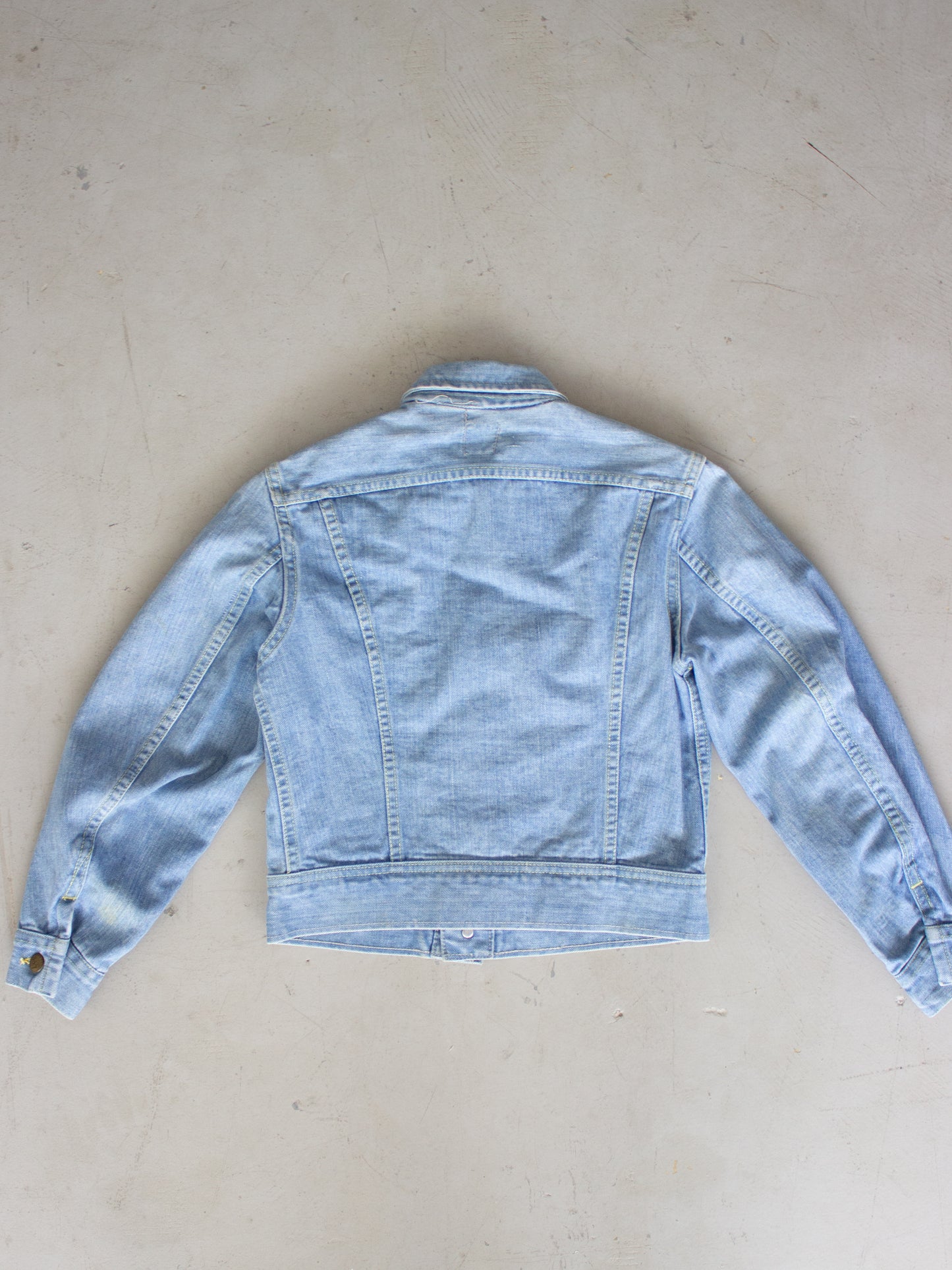 1970's Lee Riders Union Made Jean Jacket Made In USA Light Wash PATD-153438 (XX Small- X Small)