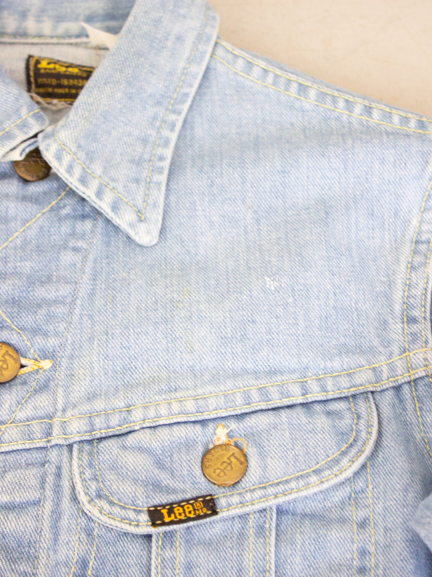 1970's Lee Riders Union Made Jean Jacket Made In USA Light Wash PATD-153438 (XX Small- X Small)