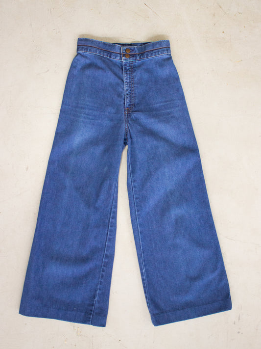 1970's Levis' Orange Tab Flared Jeans with Back Pocket Embroidery (Size 24-25)