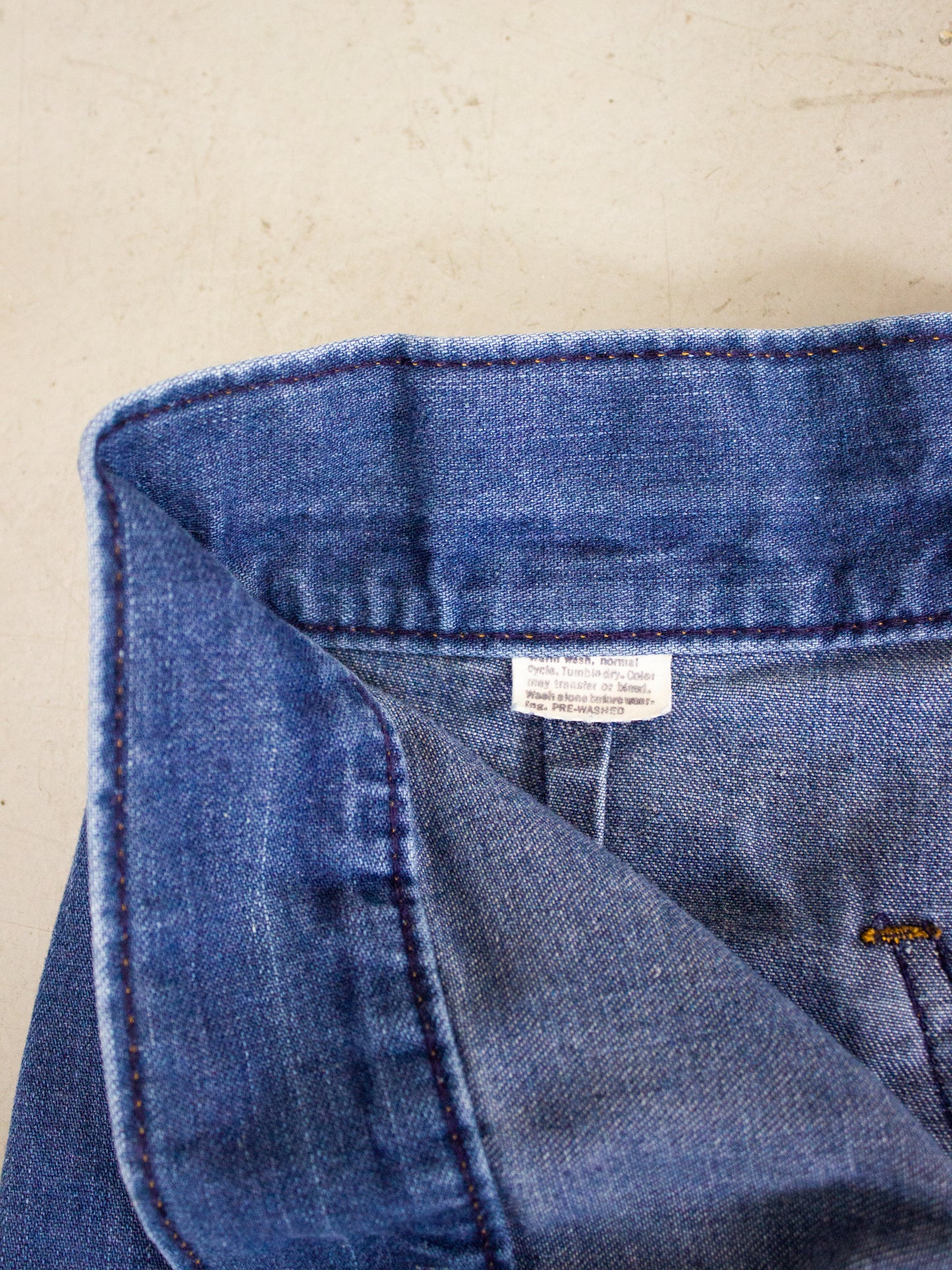 1970's Levis' Orange Tab Flared Jeans with Back Pocket Embroidery (Size 24-25)