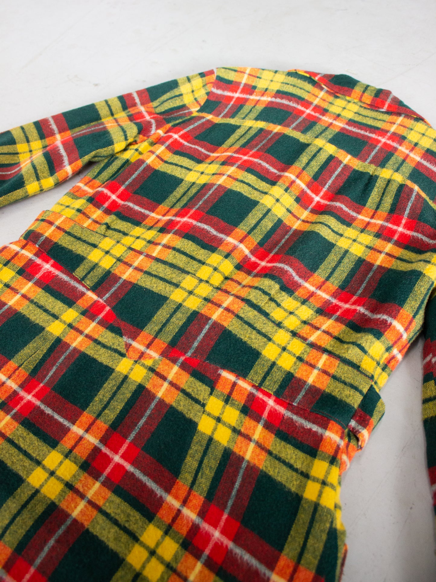 1970's Plaid Flannel Jacket with Belted Waist (Small)
