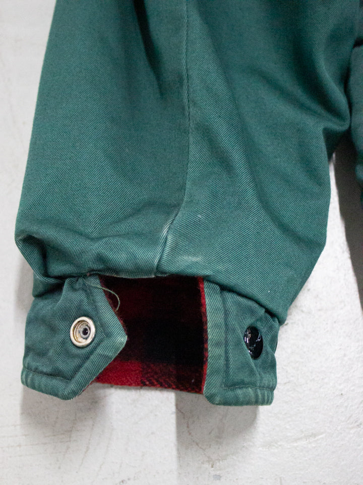 1970's Reversible Green Cotton and Red Buffalo Wool Flannel Jacket with Lightning Zipper Made in Canada (Size Small - Medium )