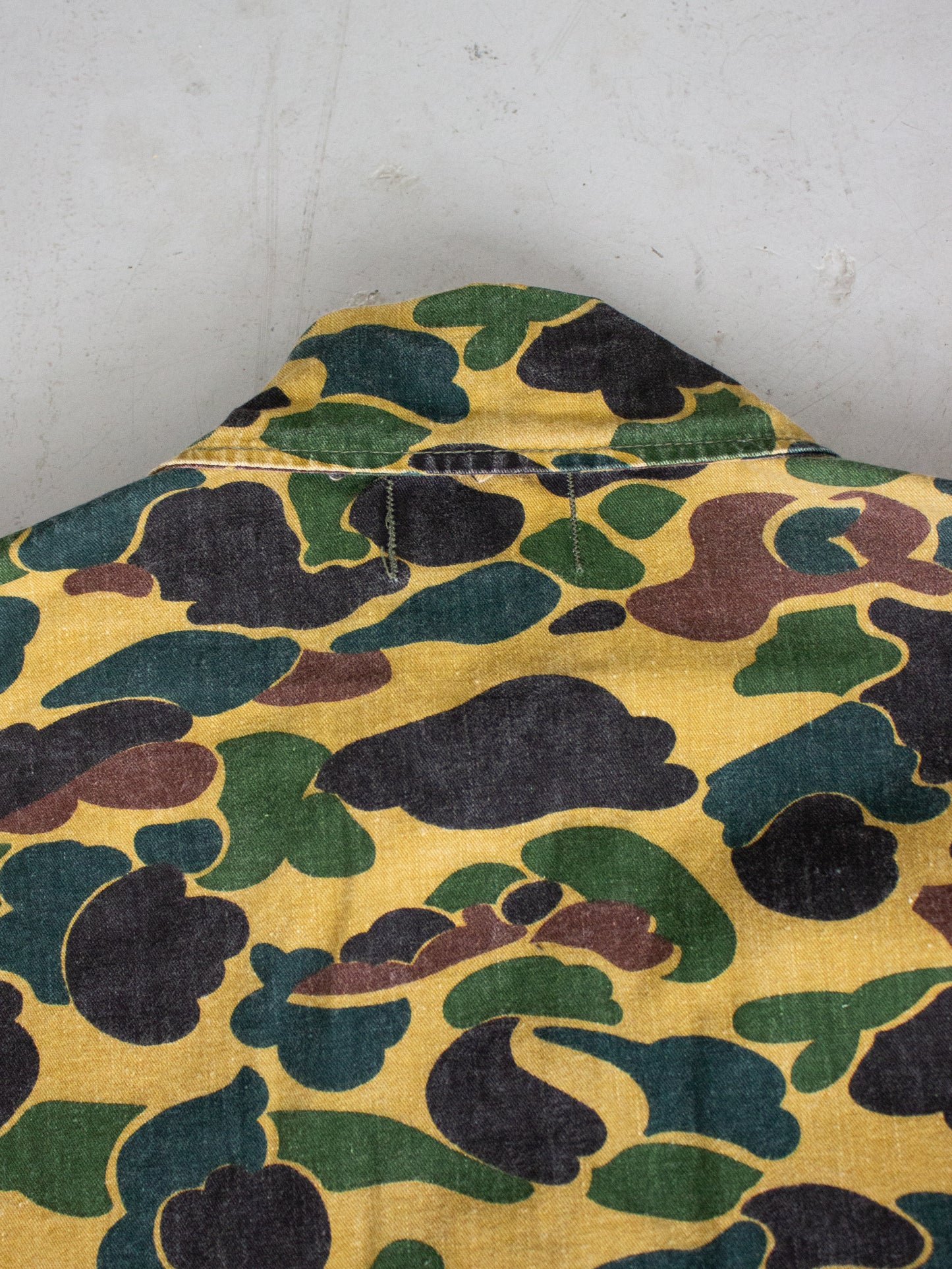1970's Saftbak Camo Hunting Button Up Shirt Made in USA (Medium-Large)