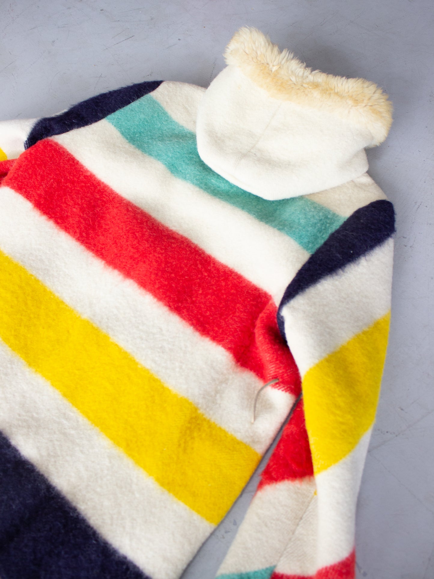 1970's The Hudson's Bay Company Wool Blanket Reversible Coat Made in Canada (Medium-Large)
