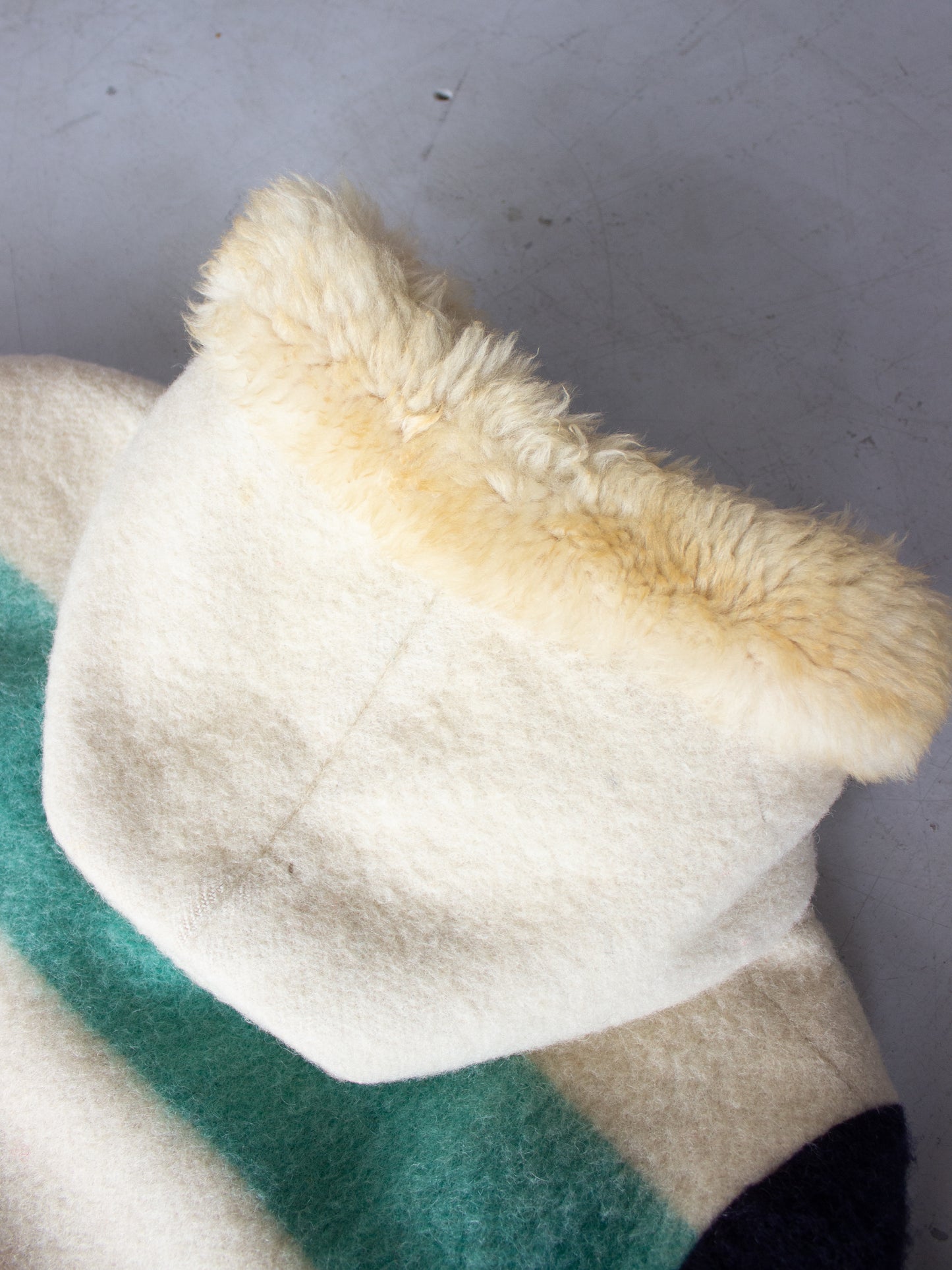 1970's The Hudson's Bay Company Wool Blanket Reversible Coat Made in Canada (Medium-Large)