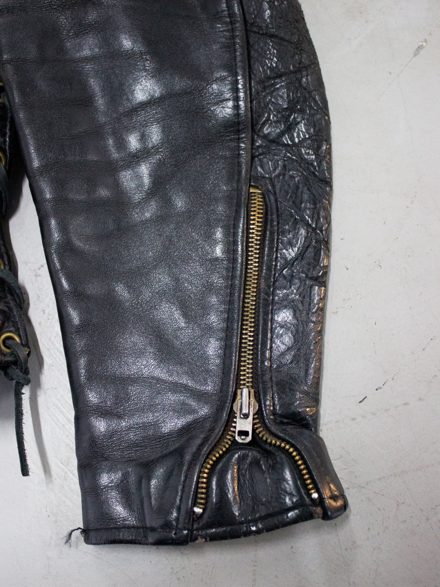 1980's Branded of Queens W-Style Black Cowhide Moto Jacket Made in New York USA (Men's Medium)