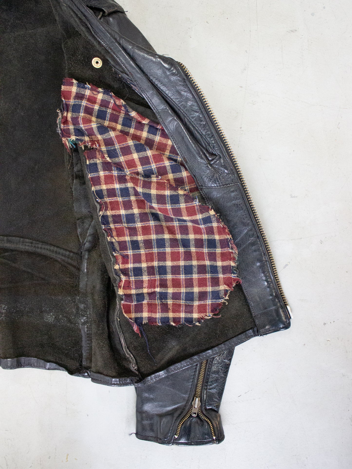 1980's Branded of Queens W-Style Black Cowhide Moto Jacket Made in New York USA (Men's Medium)