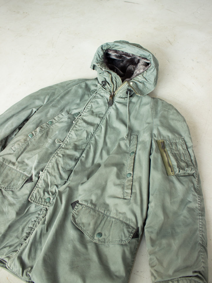 1980's N-3B Extreme Cold Weather USA Military Parka Jacket with Synthetic Fur Hood and Scovil Zippers(Size Medium)