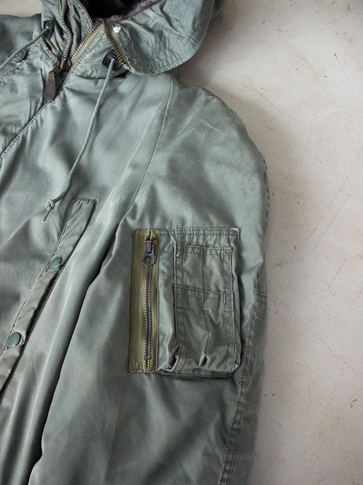 1980's N-3B Extreme Cold Weather USA Military Parka Jacket with Synthetic Fur Hood and Scovil Zippers(Size Medium)