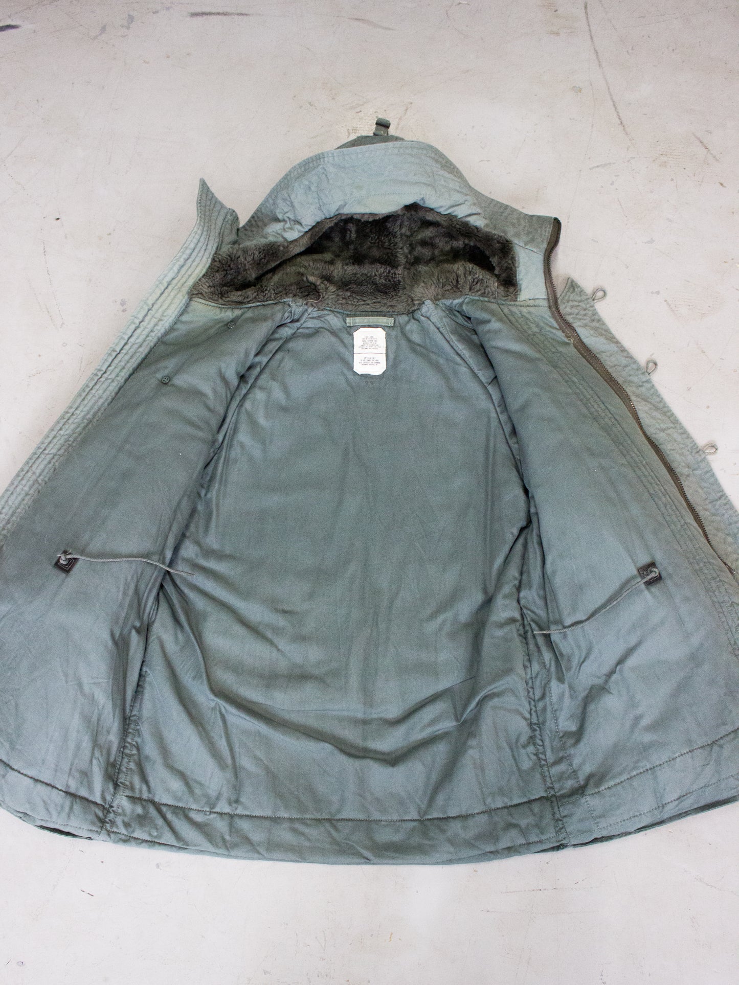 1990's N-3B USA Military Extreme Cold Parka by Greenbrier Industries (Size Large)