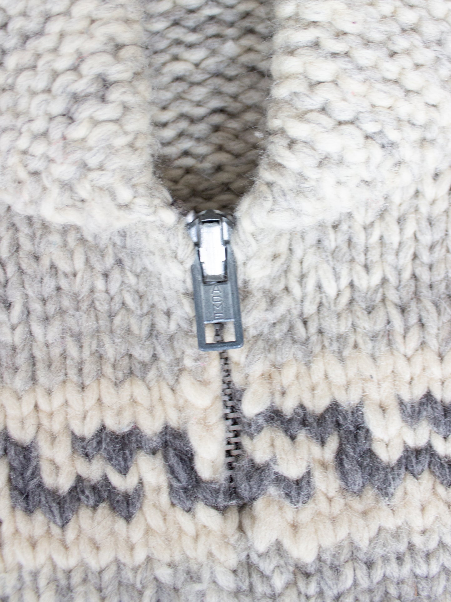 Vintage Cowichan Style Thick Wool Knit Sweater in Gray and Beige with Acme Zipper Medium-Large on