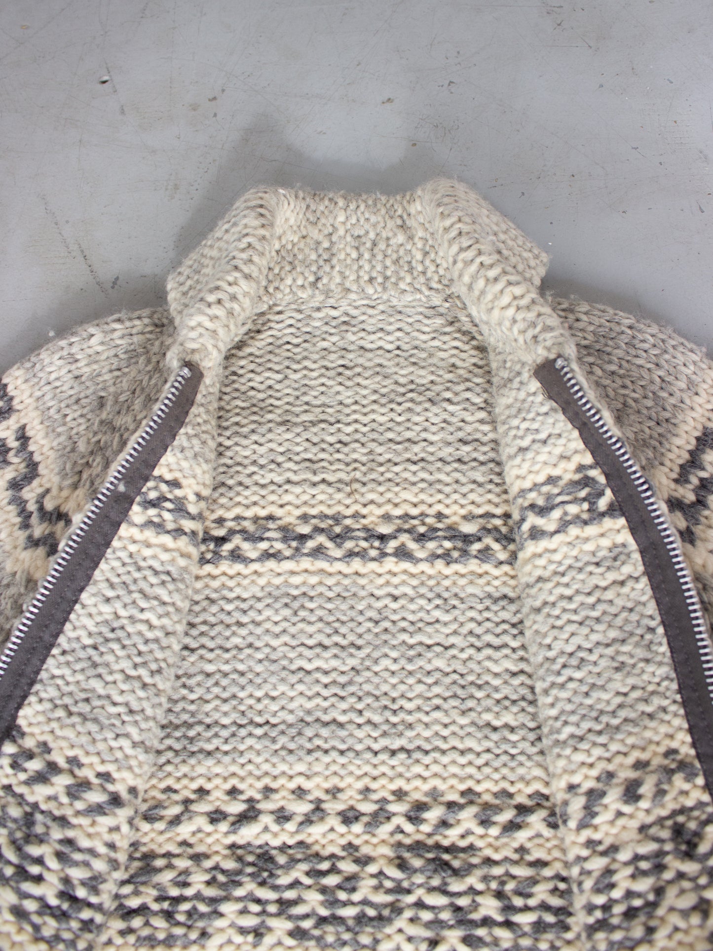 Vintage Cowichan Style Thick Wool Knit Sweater in Gray and Beige with Acme Zipper Medium-Large on