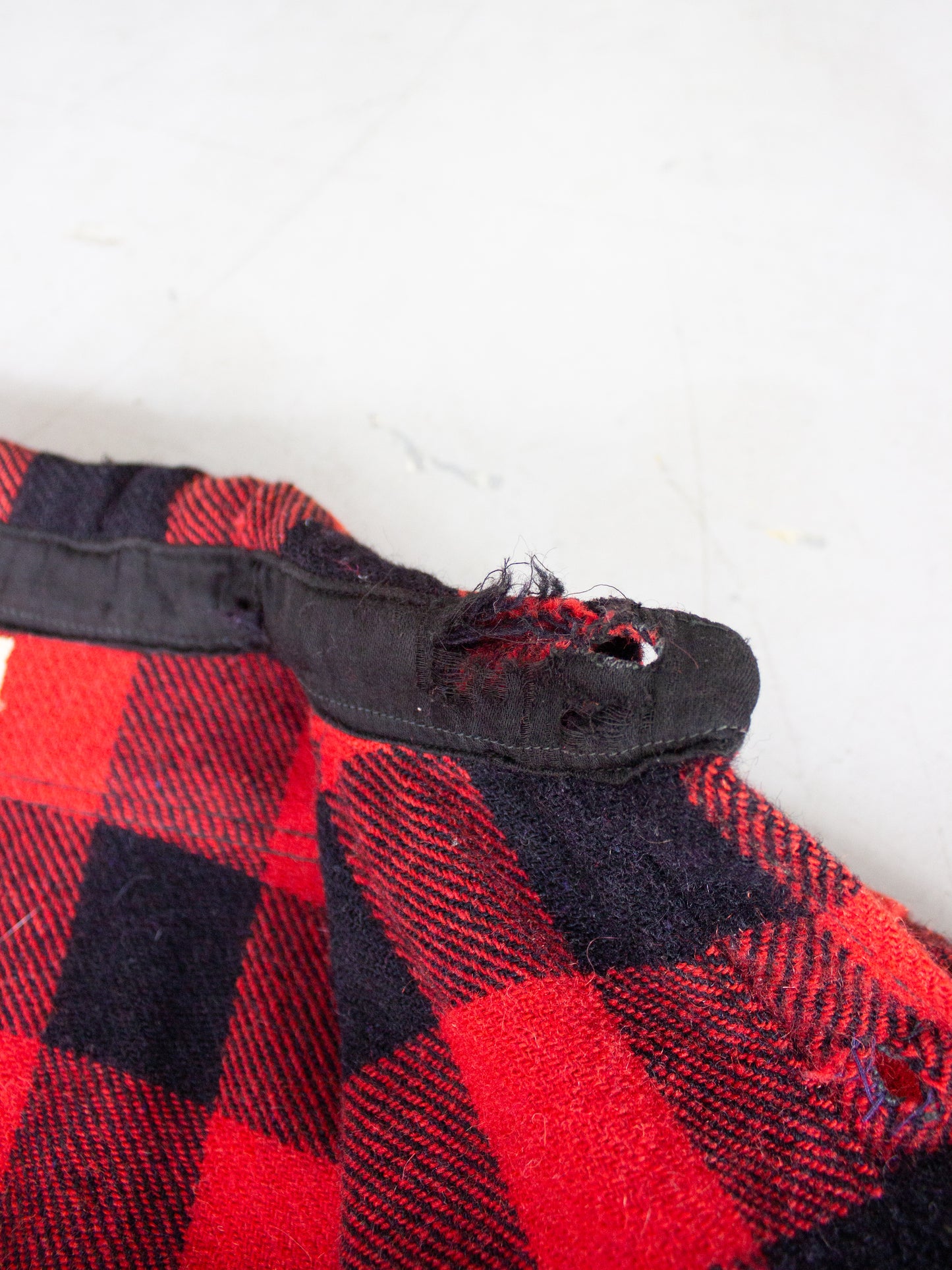 1960's King Kole Red Buffalo Plaid Wool Flannel (Medium-Large)