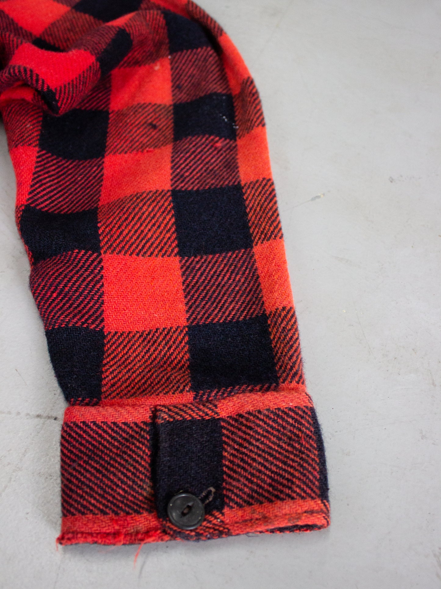 1960's Regent Red Buffalo Plaid Wool Flannel (Large)