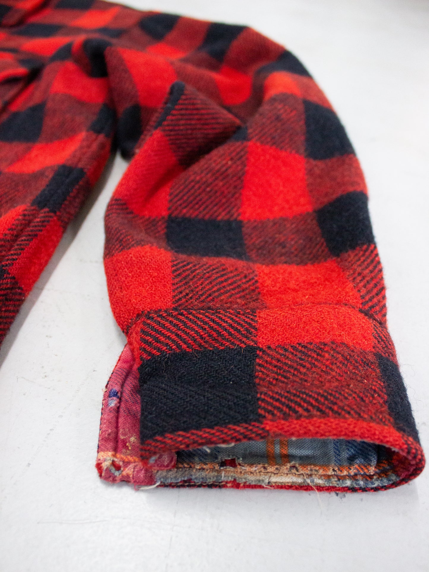 1970's Cockatoo Red Buffalo Plaid Wool Flannel (Large)