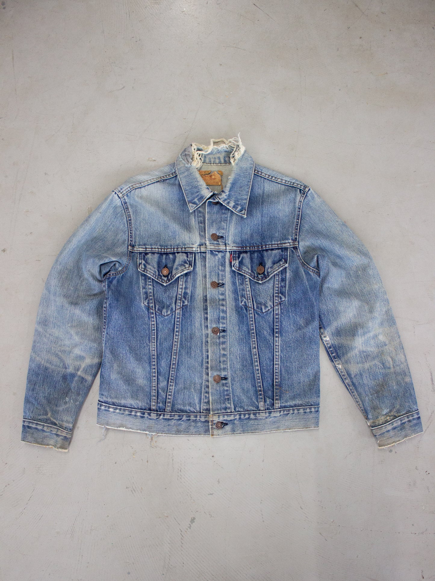 1970's Levi's Trucker Jean Jacket Made in USA Type III Medium Light Wash 70505 0217 (Medium)