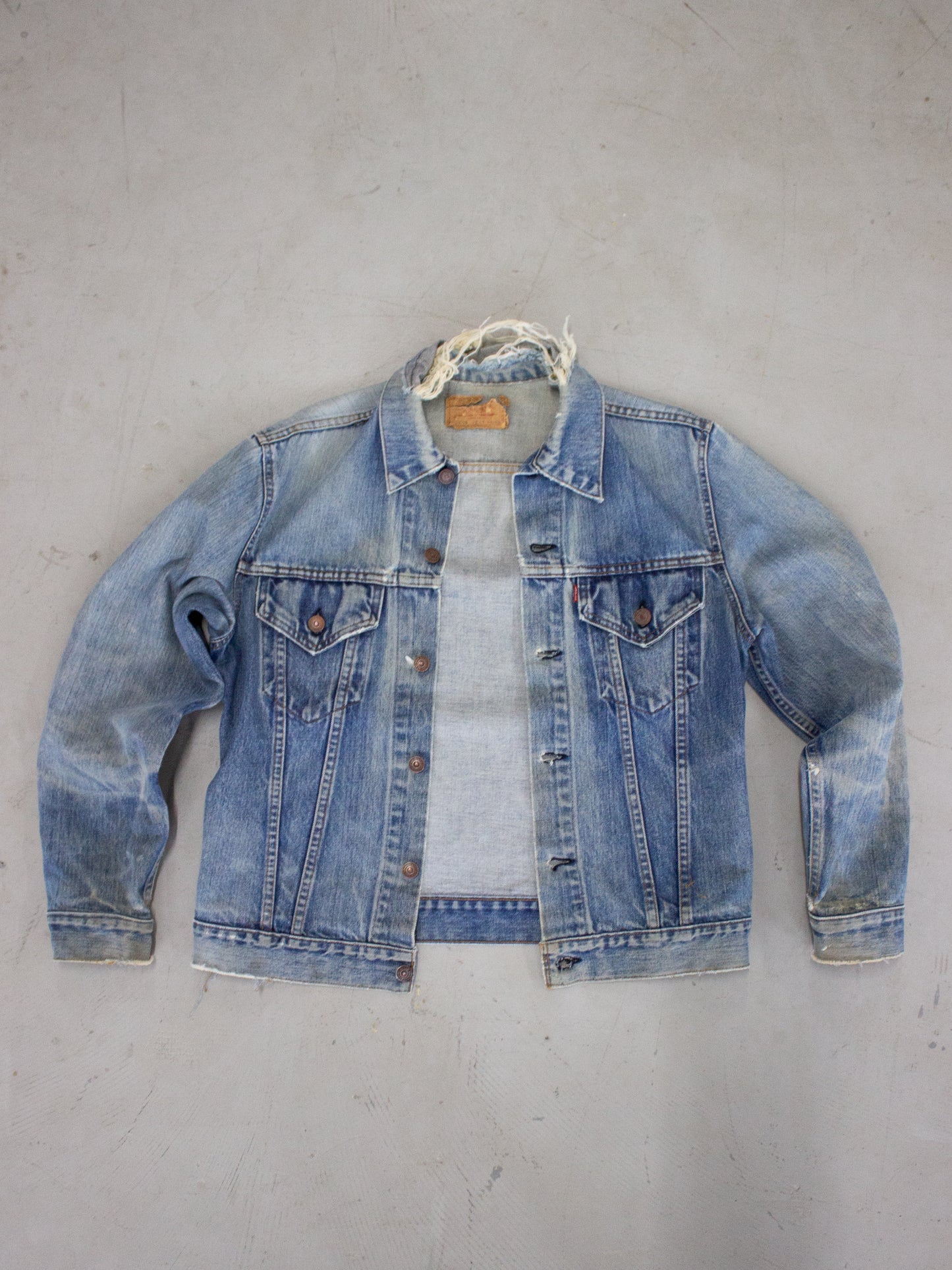 1970's Levi's Trucker Jean Jacket Made in USA Type III Medium Light Wash 70505 0217 (Medium)