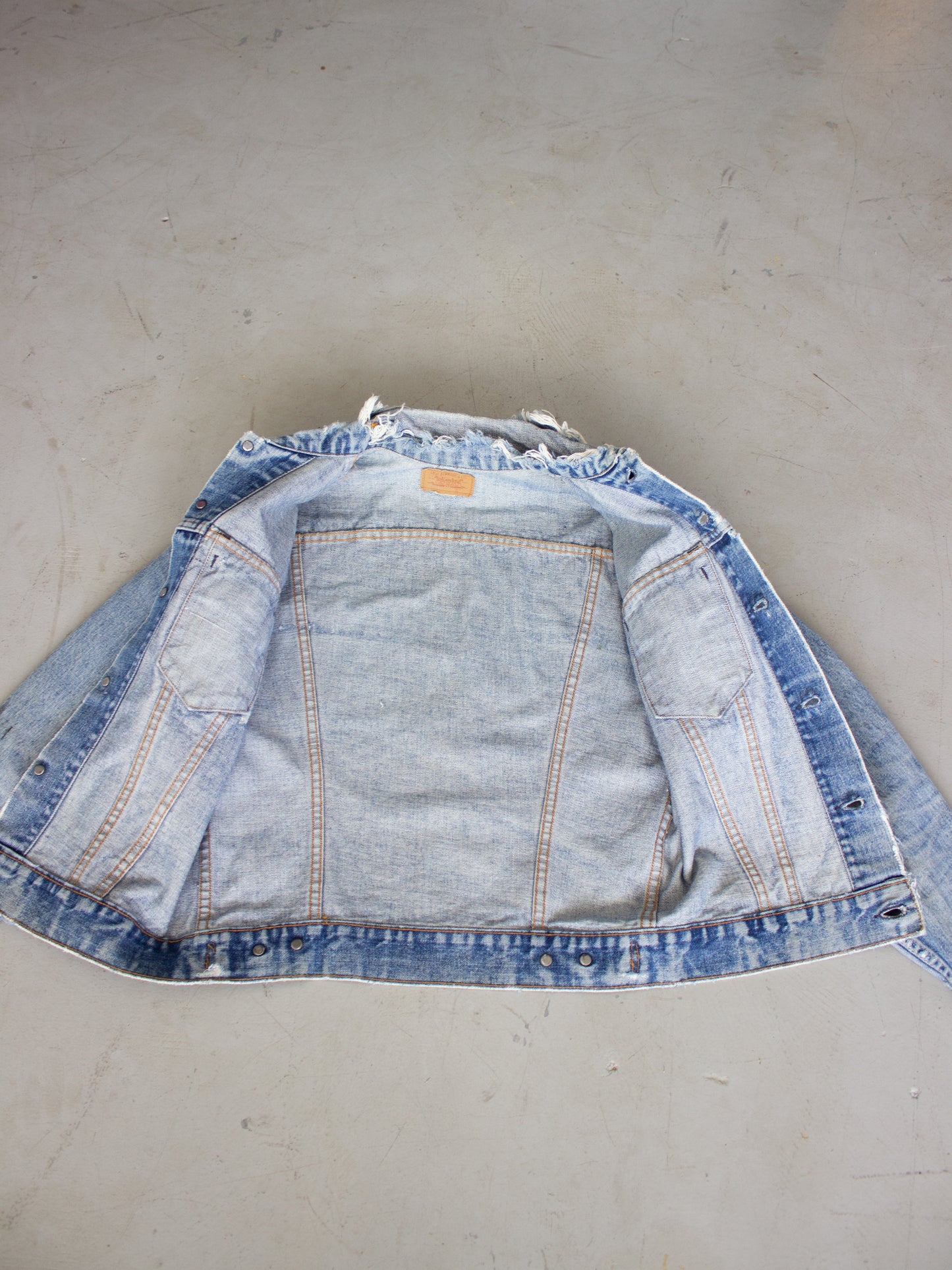 1970's Levi's Trucker Jean Jacket Type III Medium Wash (Small)