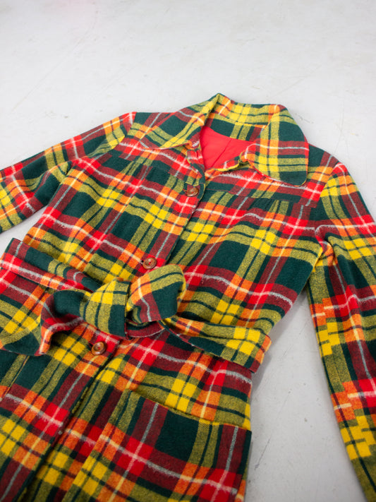 1970's Plaid Flannel Jacket with Belted Waist (Small)