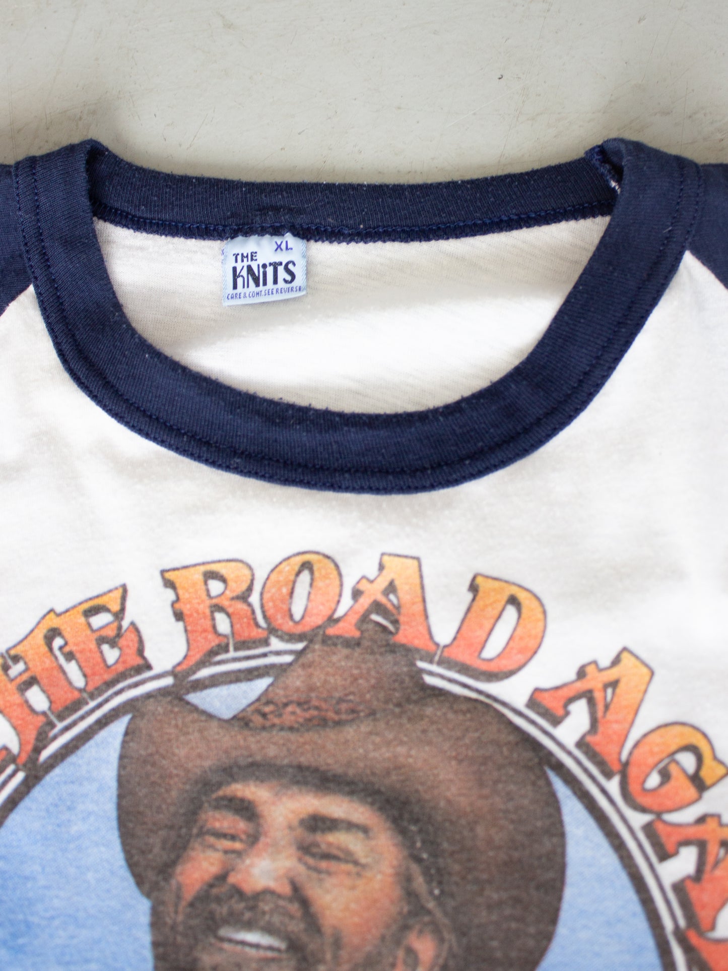 1980 Willie Nelson 'On The Road Again' White and Navy Raglan T-Shirt (Medium Large)