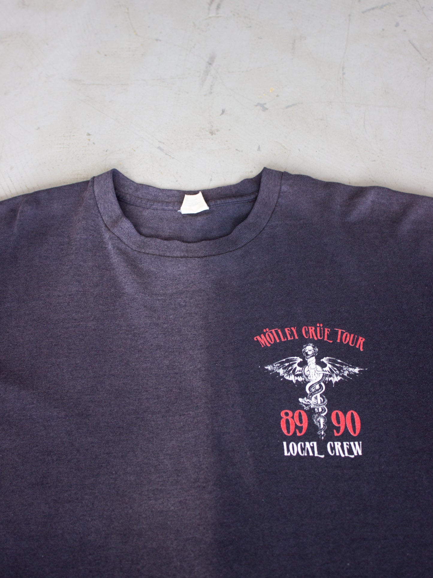 1989 1990 Motley Crue Tour Local Crew Black T-shirt (Large- XLarge)