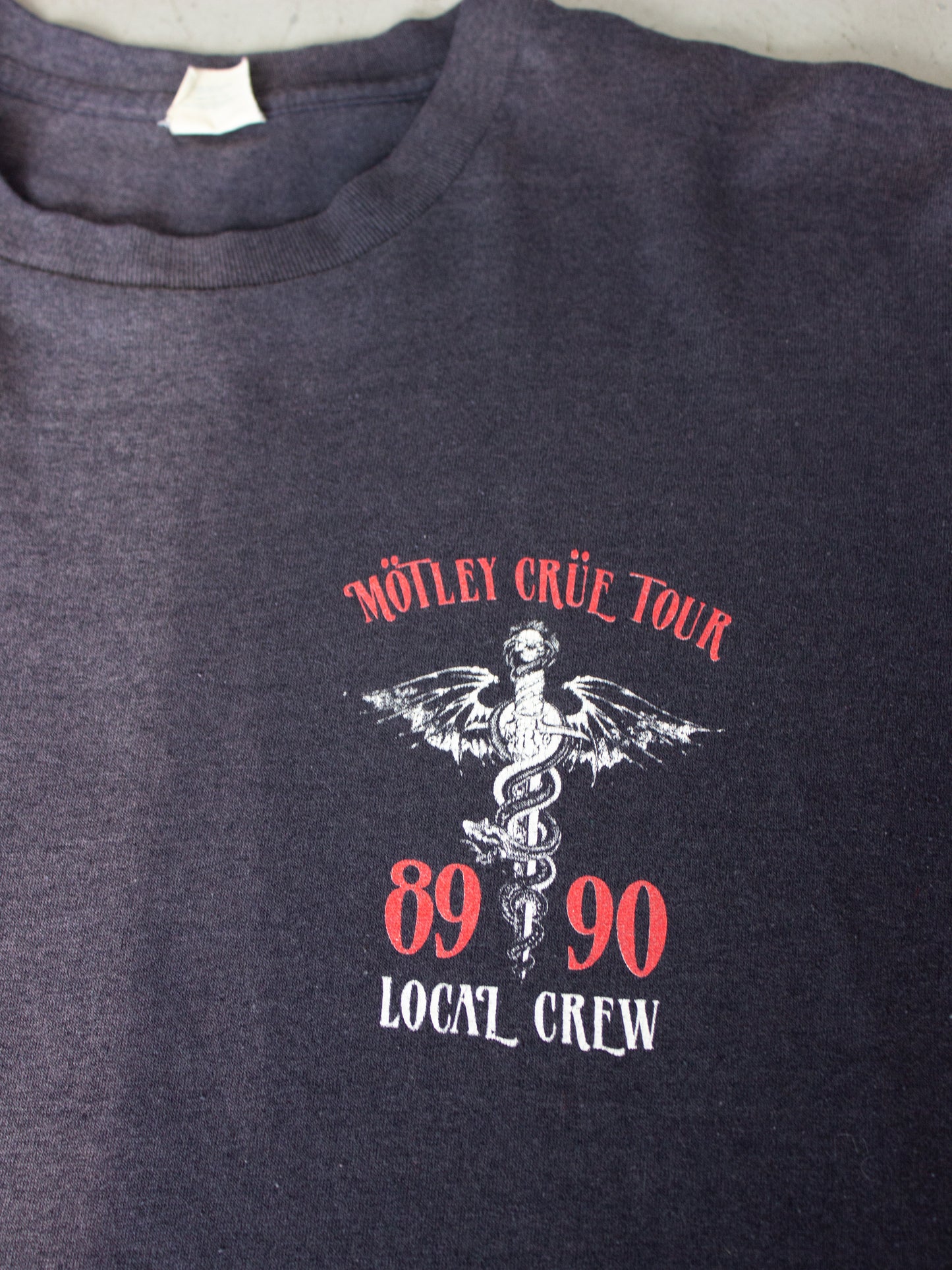 1989 1990 Motley Crue Tour Local Crew Black T-shirt (Large- XLarge)