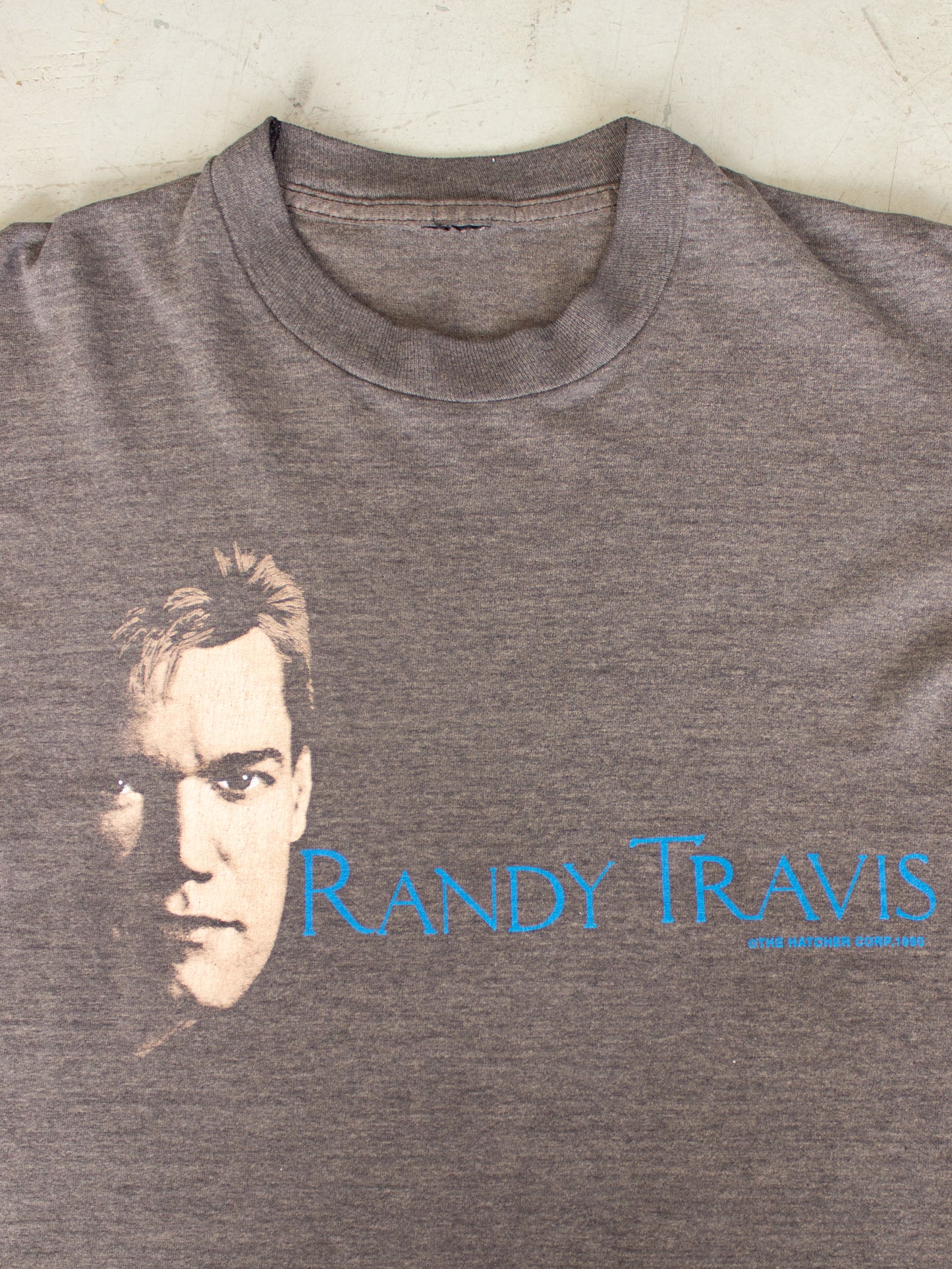 Vintage 1990's Paper Thin Randy Travis Grey T-shirt (Medium)