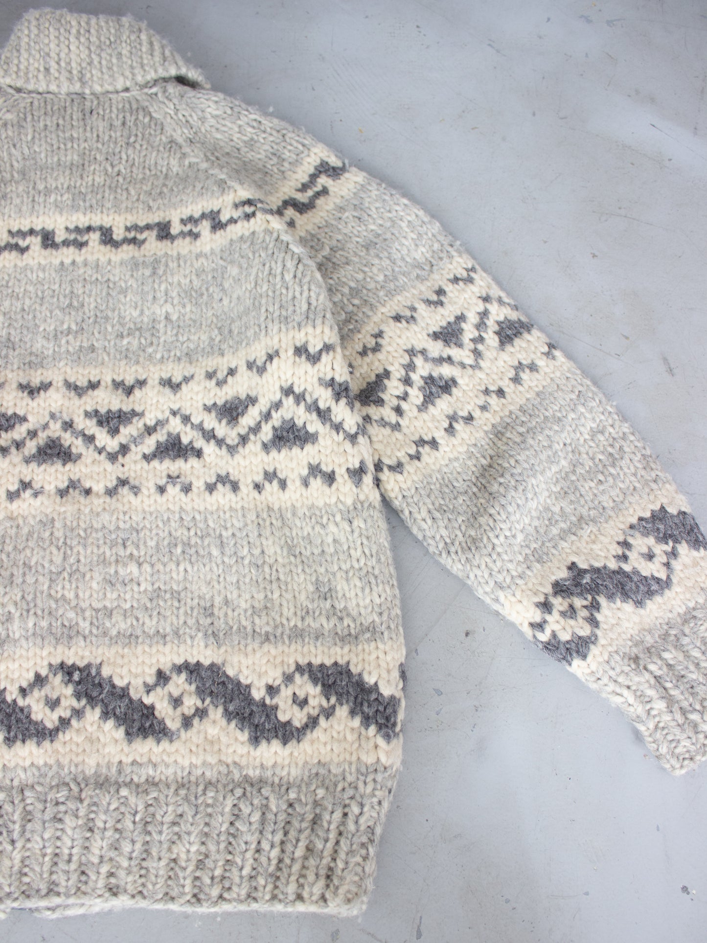 Vintage Cowichan Style Thick Wool Knit Sweater in Gray and Beige with Acme Zipper Medium-Large