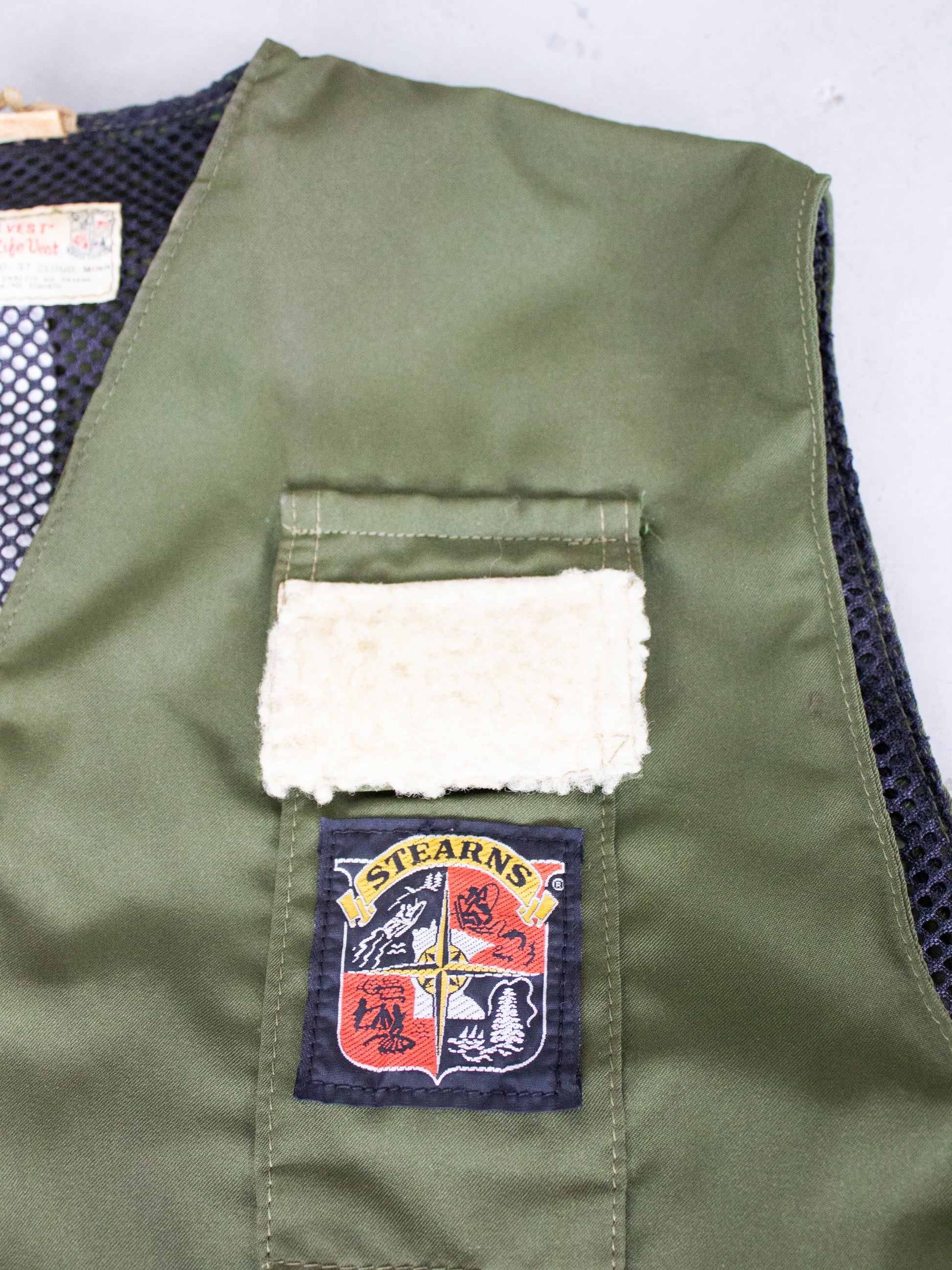 Stearns fishing vest hot sale