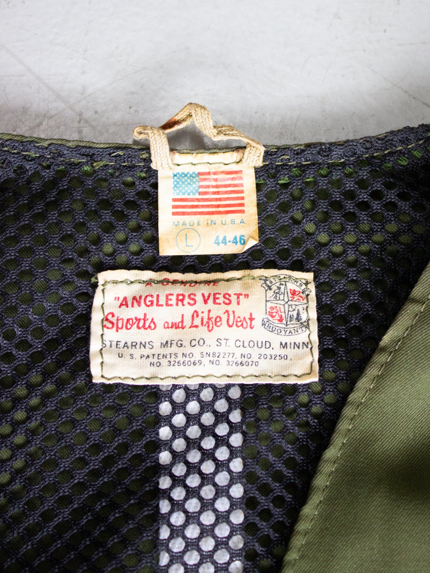 Vintage Stearns MFG Co Anglers Fishing Vest Made In USA (Large)